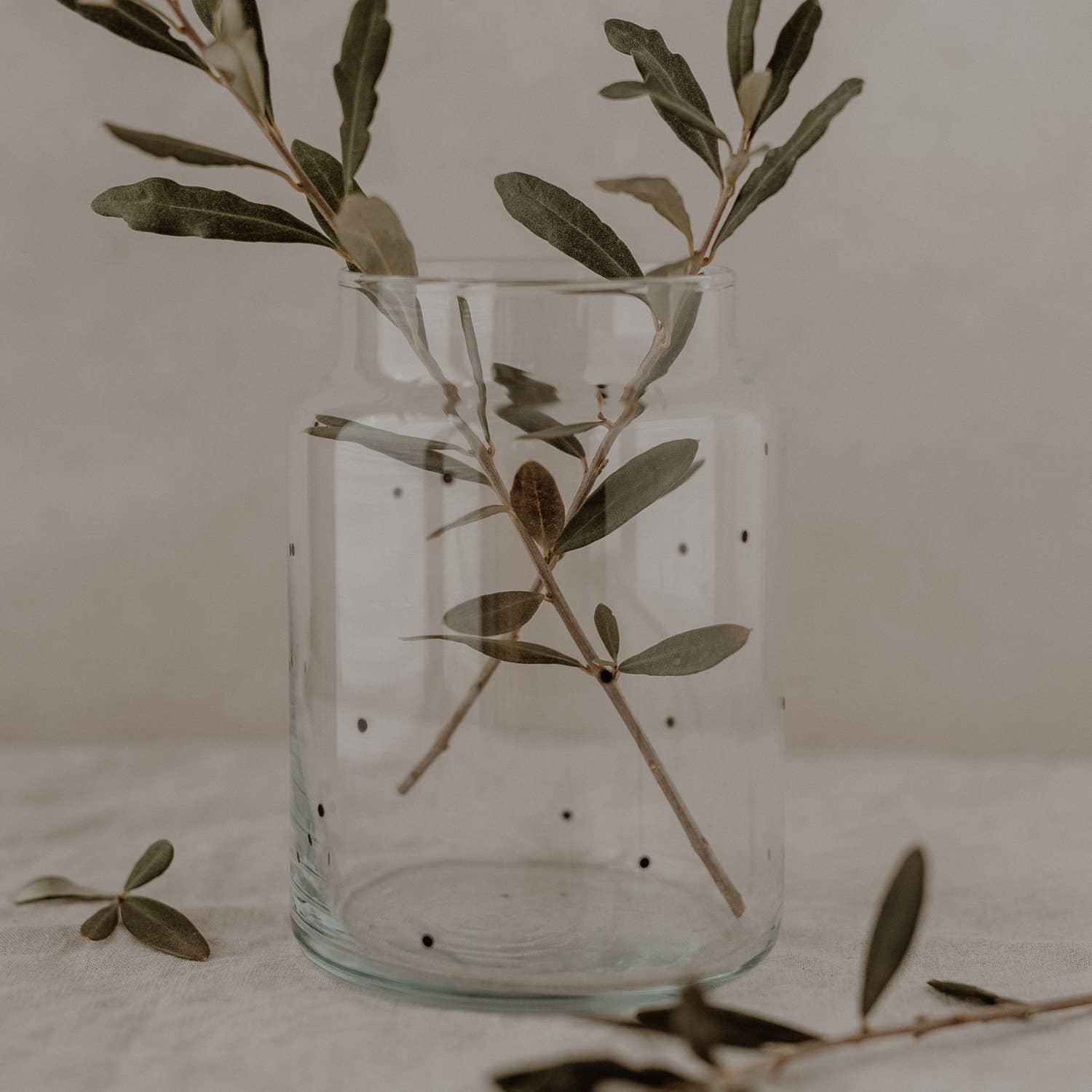 Vase aus Glas, groß, mit Punkten - von Eulenschnitt